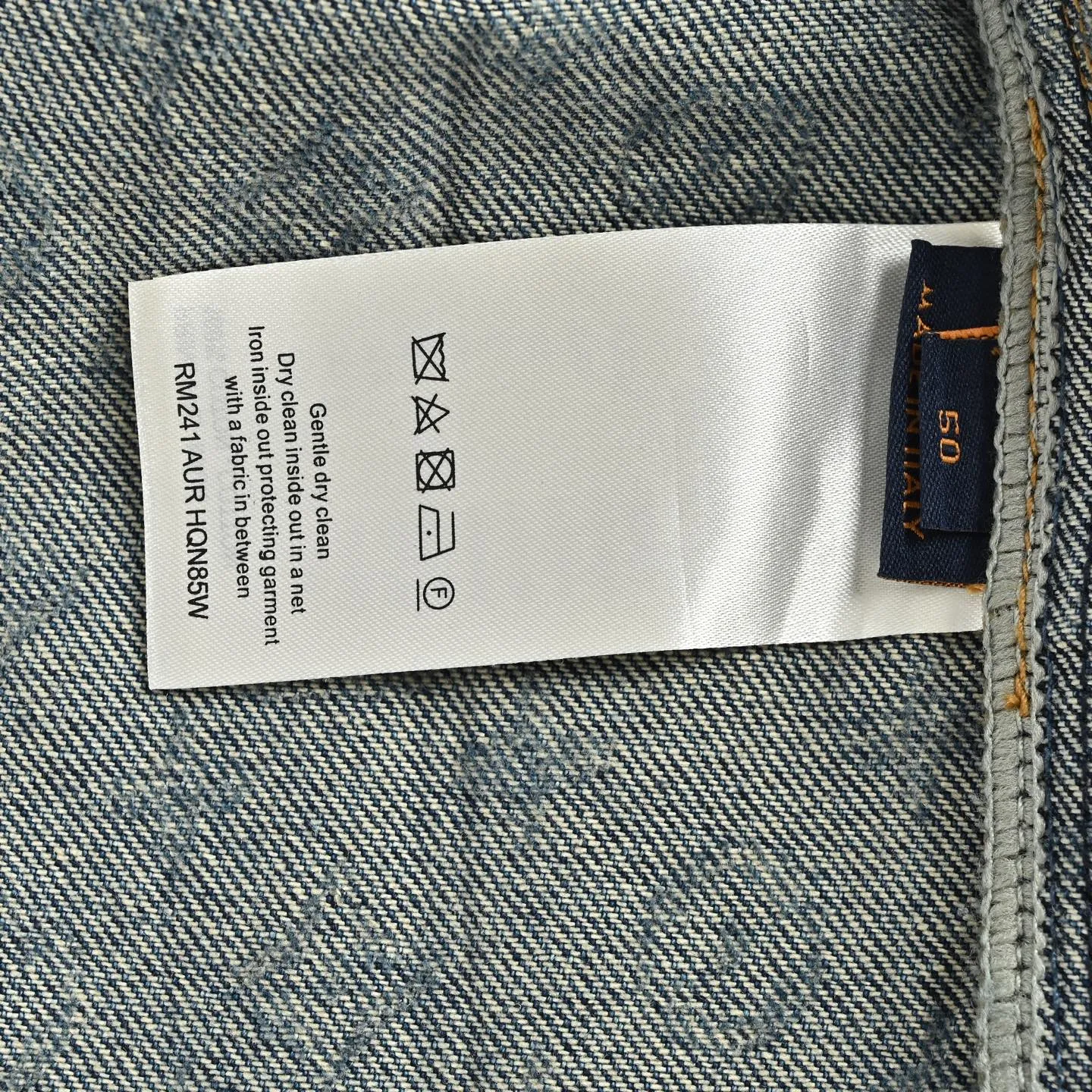 Louis Vuitton/Louis Vuitton all-over logo daisy embroidered denim jacket